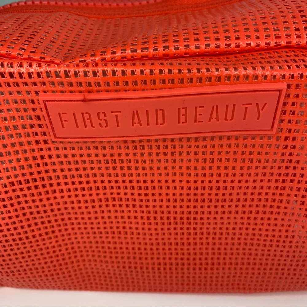 First Aid Beauty Bold Red Mesh Cosmetic Travel Toiletry Bag NWT - Picture 4 of 12